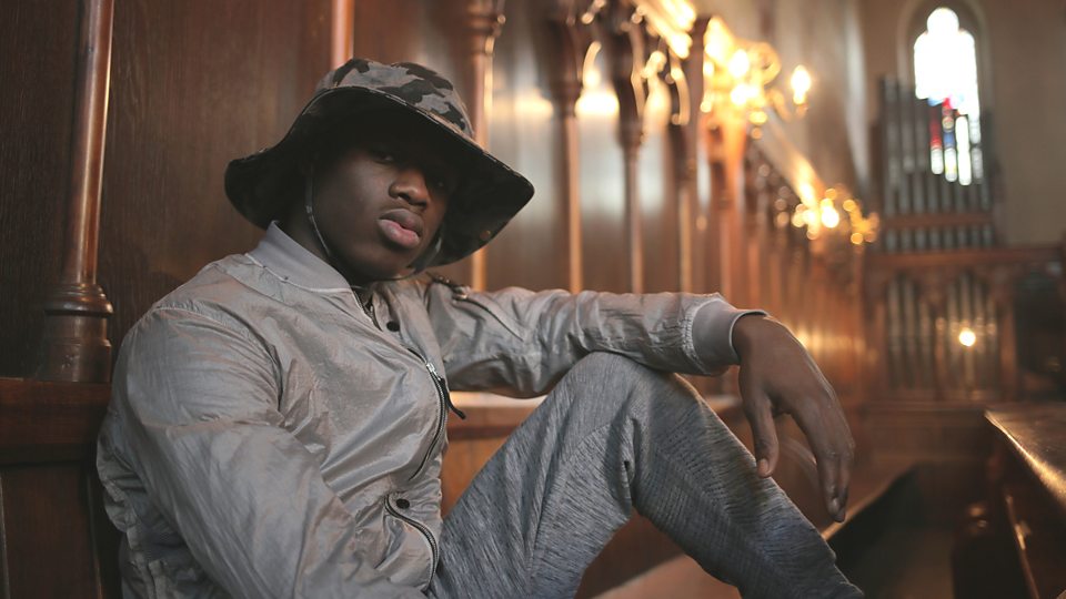 J hus best sale bucket hat